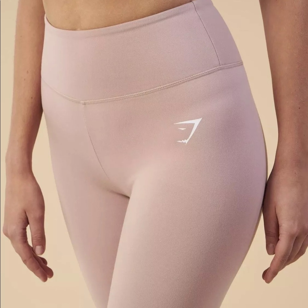 GYMSHARK Dreamy Cropped Leggings Taupe Brand New
